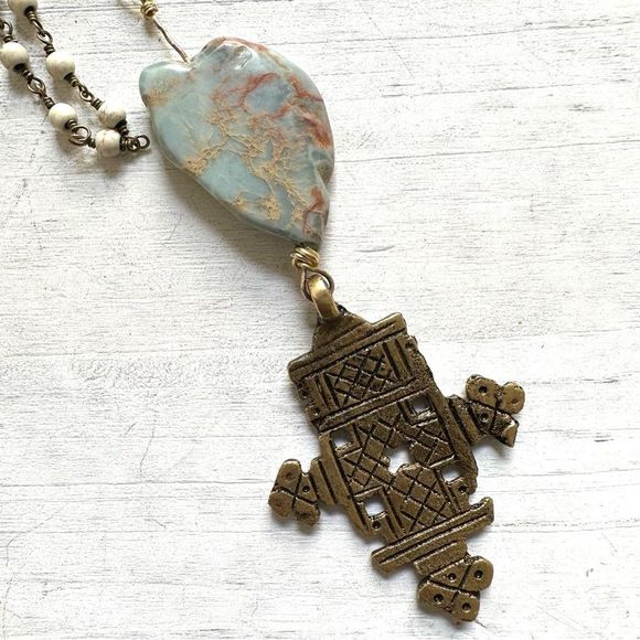 Long beaded Ethiopian cross chalcedony necklace - Picture 9 of 14